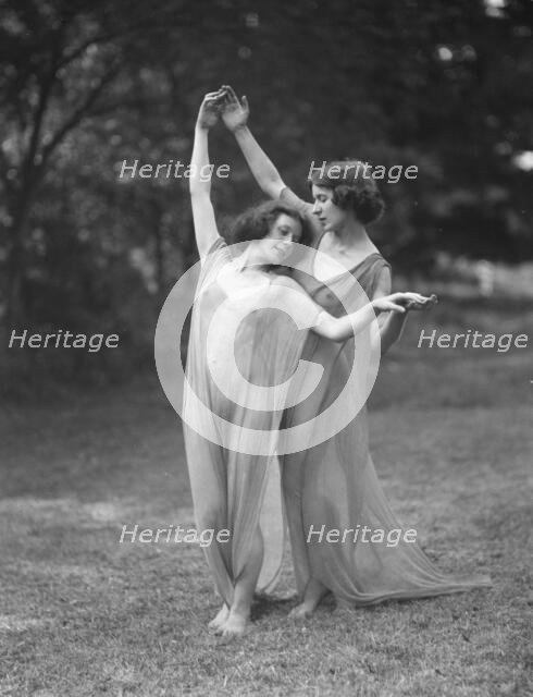 Desha and Leah, 1921 Creator: Arnold Genthe.