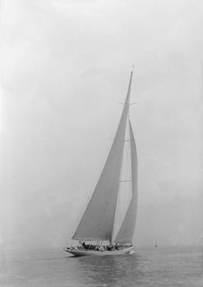 The American J-Class yacht 'Yankee', 1935. Creator: Kirk & Sons of Cowes.