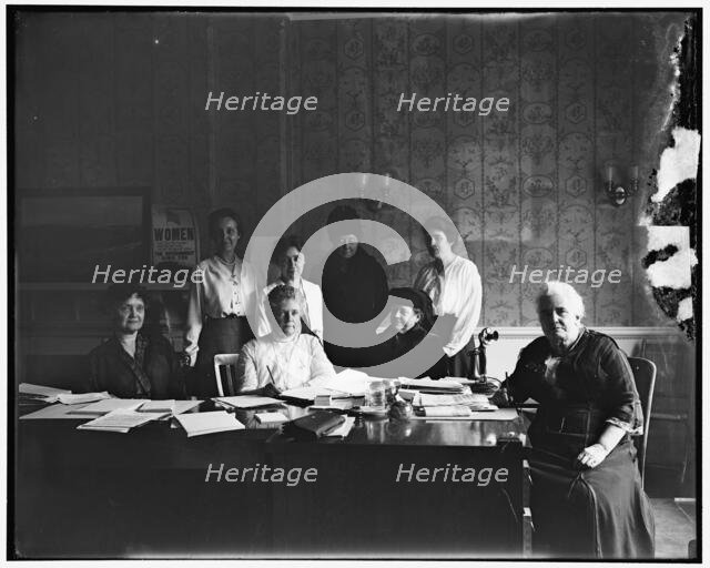 Woman's Committee Council of National Defense, between 1910 and 1920. Creator: Harris & Ewing.