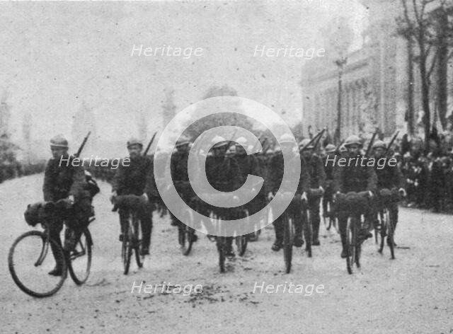 ''Le 14 juillet 1916 a Paris; les cyclistes belges', 1916. Creator: Unknown.