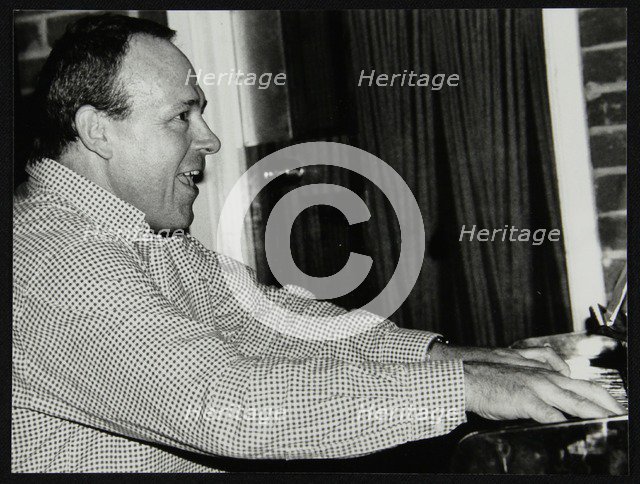 Ted Beament on piano at The Fairway, Welwyn Garden City, Hertfordshire, 28 November 1993. Artist: Denis Williams