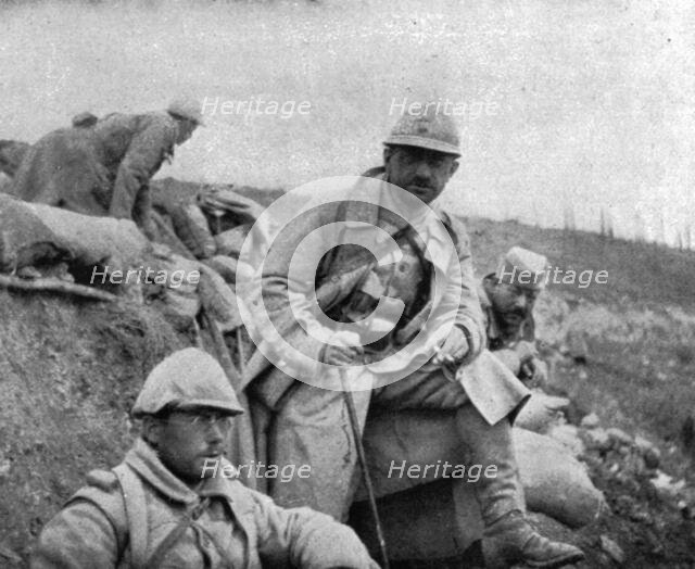'La reprise du bois de la Caillette; Attendant la releve', 1916. Creator: Unknown.