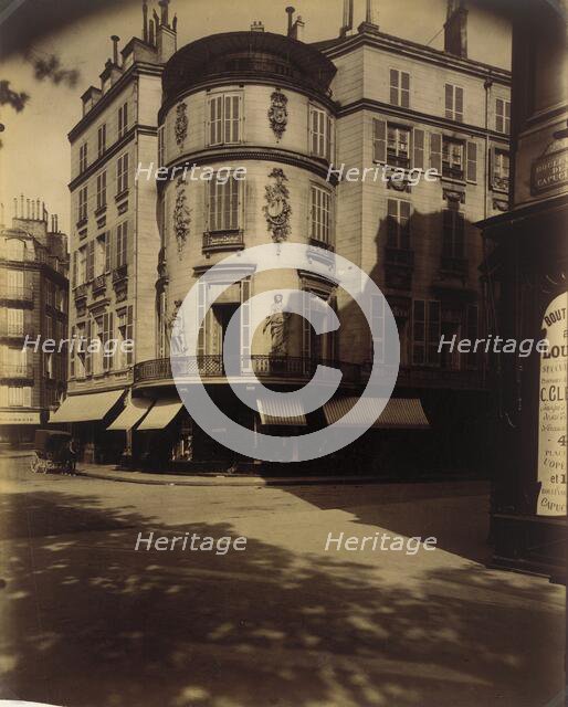 Maison coin Boulevard de la Madeleine et rue de Caumartin, disparu ou modifié, 1906. Creator: Eugene Atget.