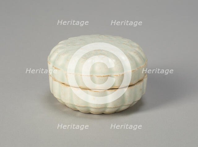 Covered Foliate Box with Stylized Flowers, Southern Song dynasty (1127-1279), 12th/13th century. Creator: Unknown.