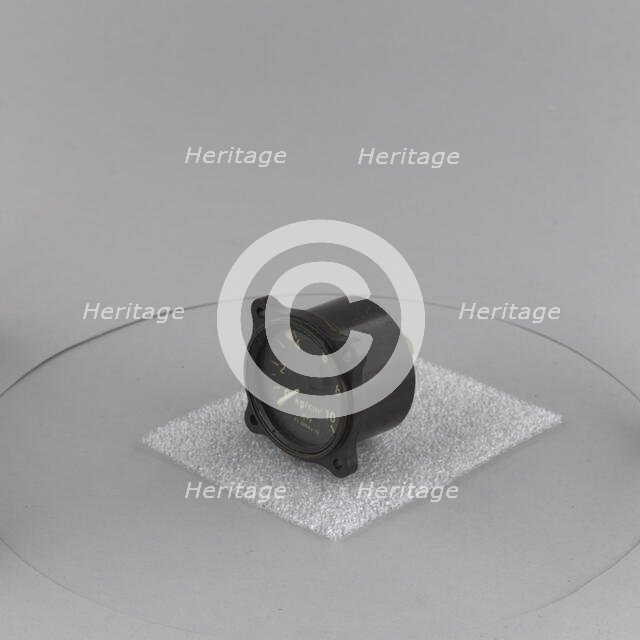 Indicator, Fuel Pressure, German, FL20504-10. Creator: G.V.Y..