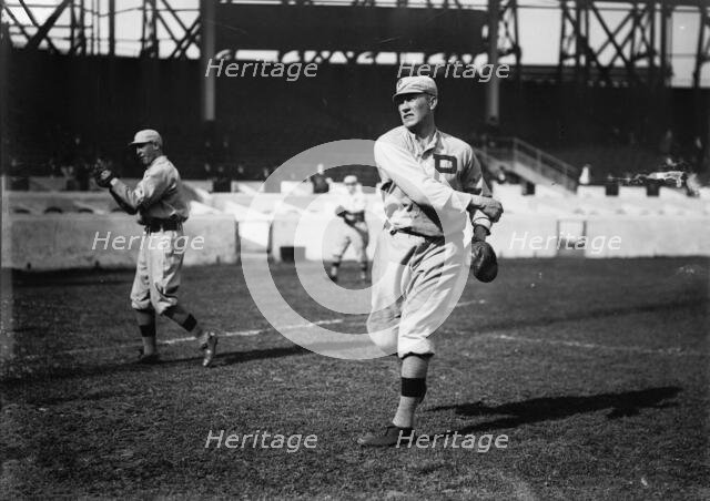 Fred Luderus, Philadelphia NL, at Polo Grounds, NY (baseball), 1912. Creator: Bain News Service.