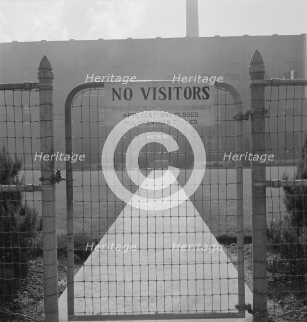 Entrance to Amalgamated Sugar Company factory at opening..., Nyssa, Malheur County, Oregon, 1939. Creator: Dorothea Lange.