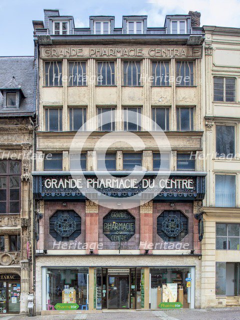 Grande Pharmacie du Centre, 29, place de la Cathédrale Pharmacie, Rouen, France, 2015.  Artist: Alan John Ainsworth.