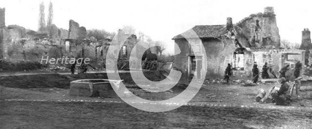 ''De la Woevre aux Flandres; La reoccupation de Ville-en-Woevre par un detachement Francais', 1914. Creator: Unknown.