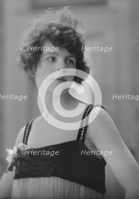 Huyler, Miss, portrait photograph, 1915 May 4. Creator: Arnold Genthe.