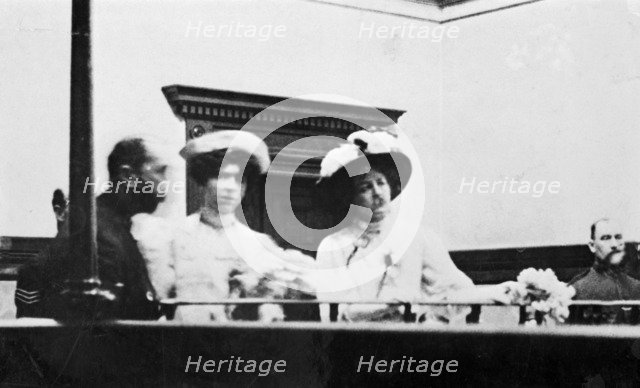 The first window-smashers, Mary Leigh and Edith New in the dock at Bow Street Magistrates, 1908. Artist: Unknown
