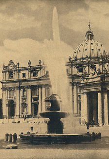 'Roma - St. Peter's Square. Fountain and facade by Carlo Maderno. Cupola by Michelangelo', 1910. Artist: Unknown.