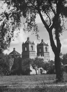 Travel views of the American Southwest, between 1899 and 1928. Creator: Arnold Genthe.