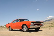 Plymouth Hemi Roadrunner 1970. Artist: Simon Clay.