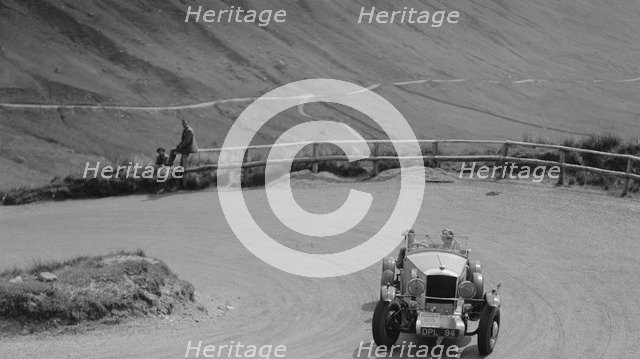 Railton of J Kingston-Whittaker, RSAC Scottish Rally, 1937. Artist: Bill Brunell.