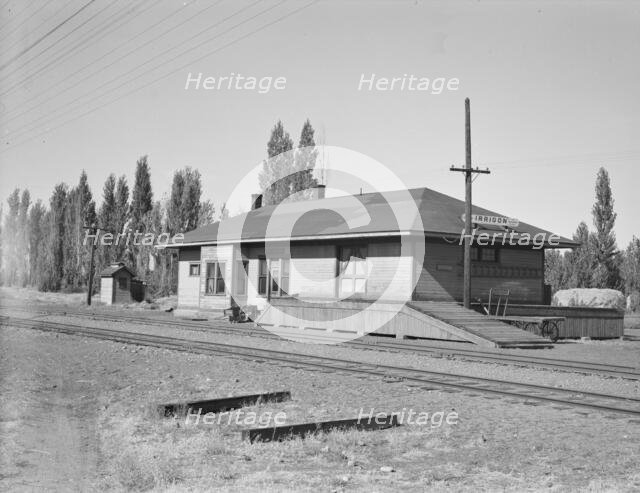 Railroad station, Irrigon, Oregon, 1939. Creator: Dorothea Lange.