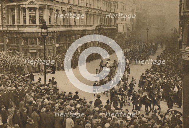 'The City Lines Queen Victoria Street To Watch The New Lord Mayor and His Procession', c1935. Creator: Unknown.