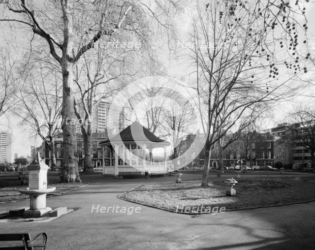 Northampton Square Garden, Islington, London, 1997. Artist: Sid Barker.