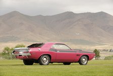 Dodge Challenger TA 1970. Artist: Simon Clay.