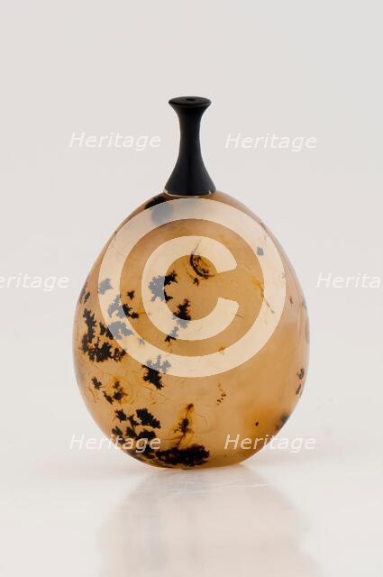 Snuff bottle with stopper, 19th century. Creator: Unknown.