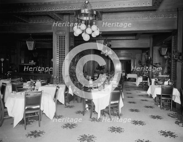 Hotel Griswold cafe, Detroit, Mich., between 1910 and 1920. Creator: Unknown.
