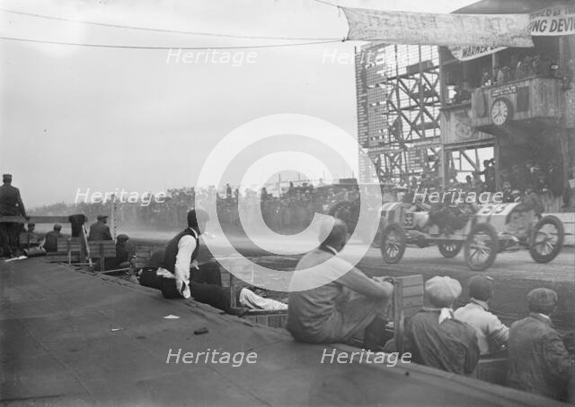 Robert's "Abbot-Detroit", 1910. Creator: Bain News Service.