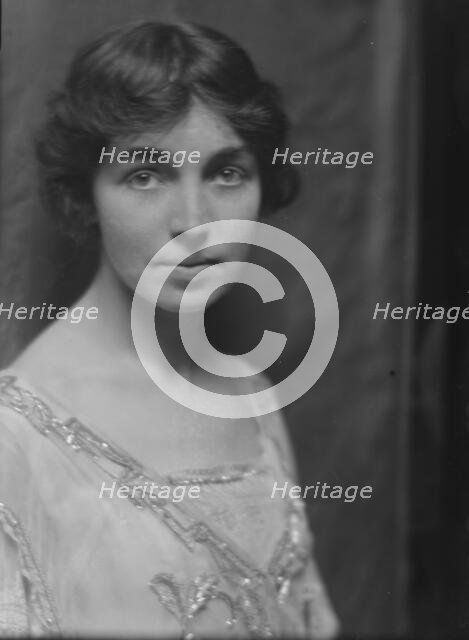 Birmingham, Alma, Miss, portrait photograph, 1914 Jan. 10. Creator: Arnold Genthe.