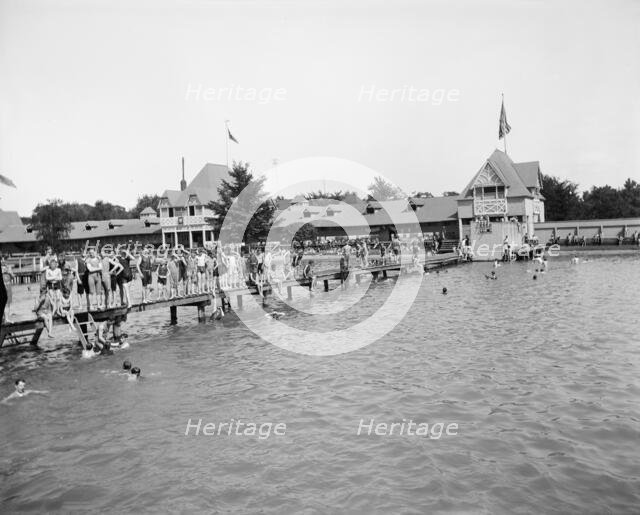 Swimming pool, Belle Isle Park, Detroit, Mich., between 1900 and 1910. Creator: Unknown.
