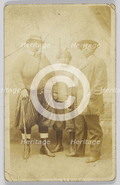 Photographic postcard of three unidentified women, 1904-1918. Creator: Unknown.