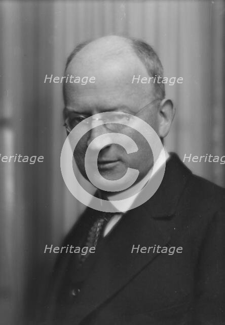 Cowles, Paul, Mr., portrait photograph, 1915. Creator: Arnold Genthe.