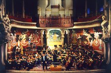 Concert of the Orchestra at the Palau de la Musica Catalana, with the soloist baritone Joan Pons.