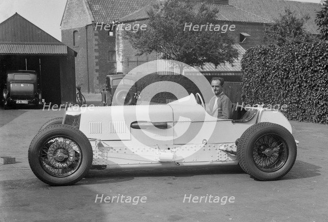 Raymond Mays in his Vauxhall-Villiers, c1930s. Artist: Bill Brunell.