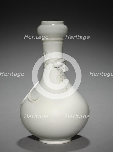 Bottle-shaped Vase, 1662-1722. Creator: Unknown.
