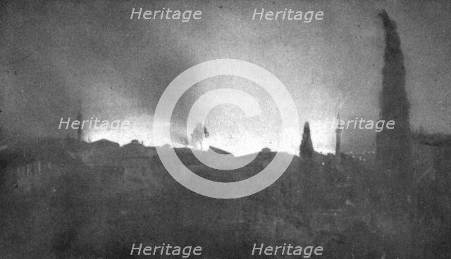 The Fire of Thessaloniki; The Turkish quarter on fire, the same day, at 10 o'clock, 1917. Creator: Unknown.