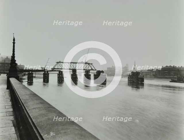 Temporary bridge over the River Thames being dismantled, London, 1948. Artist: Unknown.