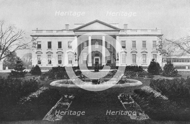 'Washington: The White House', 1915. Artist: Unknown.