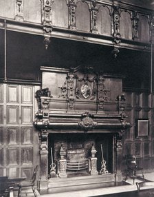 Gallery over the chimney piece in the Great Hall of Charterhouse, Finsbury, London, 1880. Artist: Henry Dixon