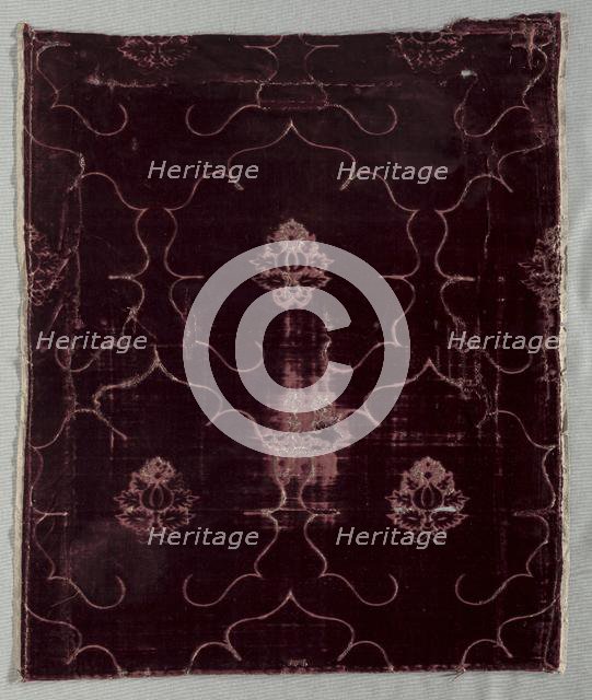 Velvet Fragment, 1400s. Creator: Unknown.