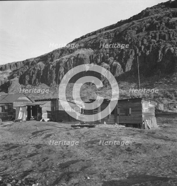 Yakima Indian village, on the Columbia River..., Celilo, Wasco County, Oregon, 1939. Creator: Dorothea Lange.