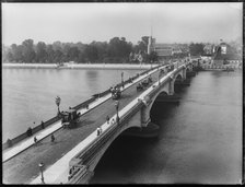 Putney Bridge, Putney, Wandsworth, Greater London Authority, 1913. Creator: William O Field.