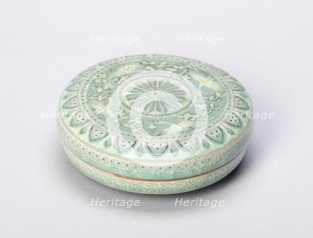 Covered Cosmetic Box wih Petalled Rosette, Flying Cranes, Stylized Clouds, and Layered..., 13th cent Creator: Unknown.