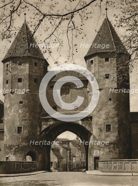'Amberg. Nabburger Tor', 1931. Artist: Kurt Hielscher.