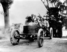 Darracq 200bhp V8, Kenelm Lee Guinness at 1906 Ostend Speed Trials. Creator: Unknown.