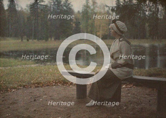 Olga Victorovna Dmitrieff, 1907. Creator: Constantin Mitrofanovitsh Flórinsky.