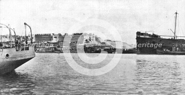 'L'expedition des Dardanelles, L'attaque par voie de terre..., 1915 (1924) Creator: Unknown.