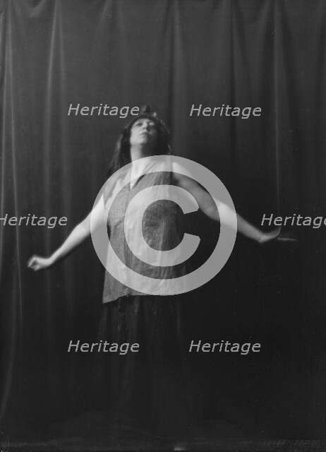 Frijsh, Povla, Miss, portrait photograph, 1917 Apr. 17. Creator: Arnold Genthe.