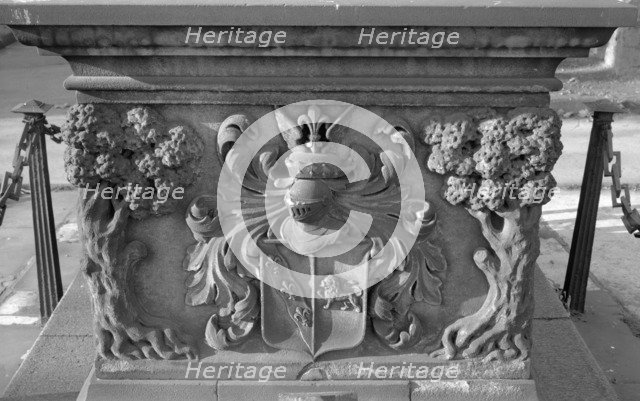 Churchyard of St Mary at Lambeth, Lambeth Palace Road, Lambeth, London, c1945-1980. Artist: Eric de Maré