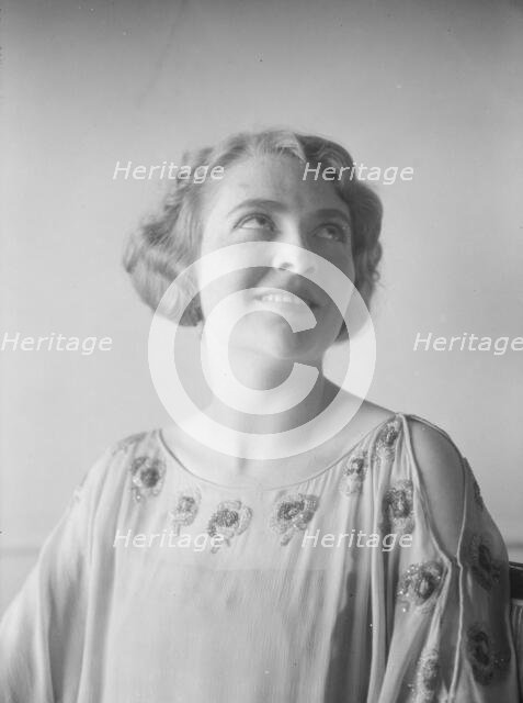 Blossom, Thelma, Miss, portrait photograph, 1922 Sept. 8. Creator: Arnold Genthe.