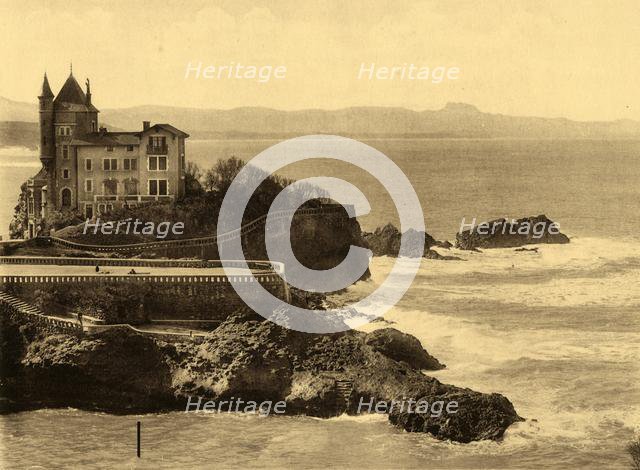'Biarritz - La Villa Belza et la Chaine des Pyrenees, c1930. Creator: Unknown.