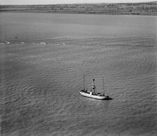 Middle Whitton Lightship on the River Humber, East Riding of Yorkshire, 1948. Artist: Aerofilms.